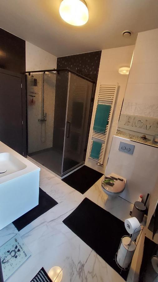 Chambre et sdb au 4ème étage et chambre et sdb au 2ème étage Bruselas Exterior foto